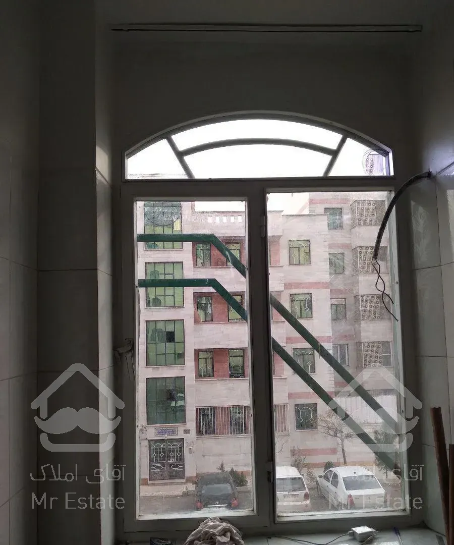 ۷۵ دوخوابه طبقه اول با ویو دریاچه با پارگنگ