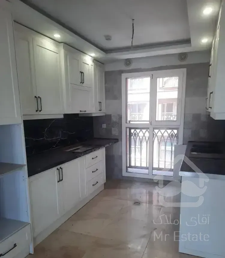 ۱۳۰متر ۳خواب فول تک واحدی غرق نور طوقانی