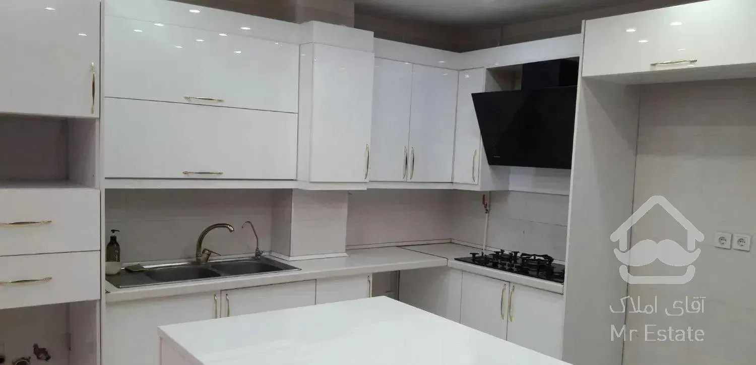 رهن کامل ۱۲۶ متری سه خواب