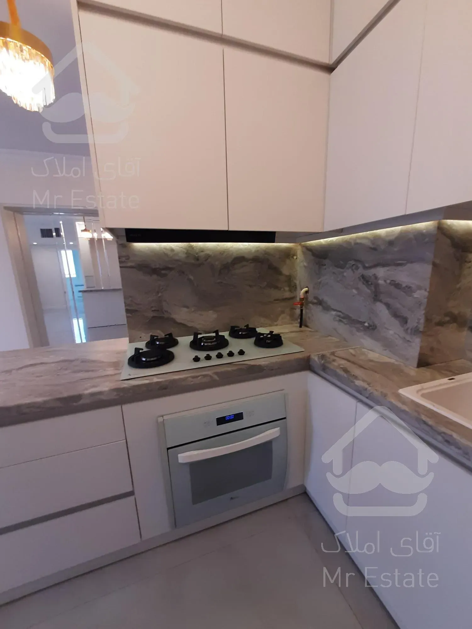 فروش ۸۰متری لاکچری بر بلوار کمالی