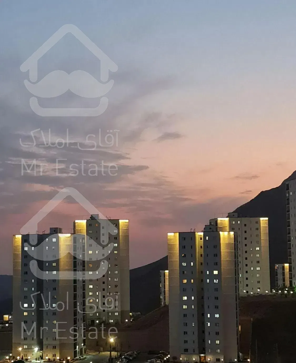 اپارتمان فاز۱۱پردیس *طبقه دهم ویوبدون مشرف *نورگیر