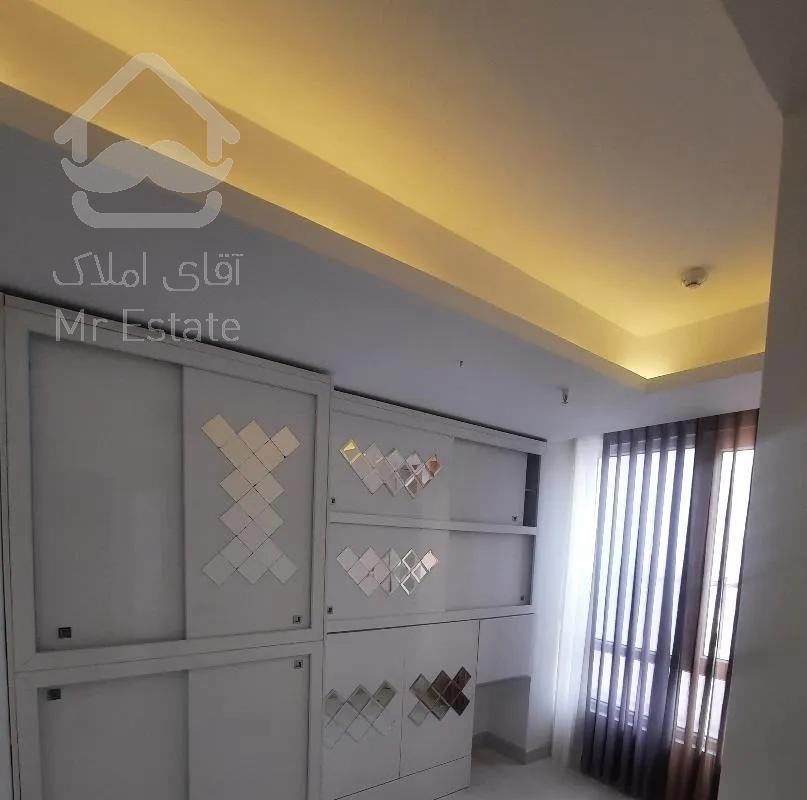 ۹۵متر/۲خواب/محله اعیان نشین/ غرق در نور