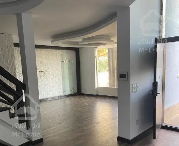 ویلایی دربست استخر دار