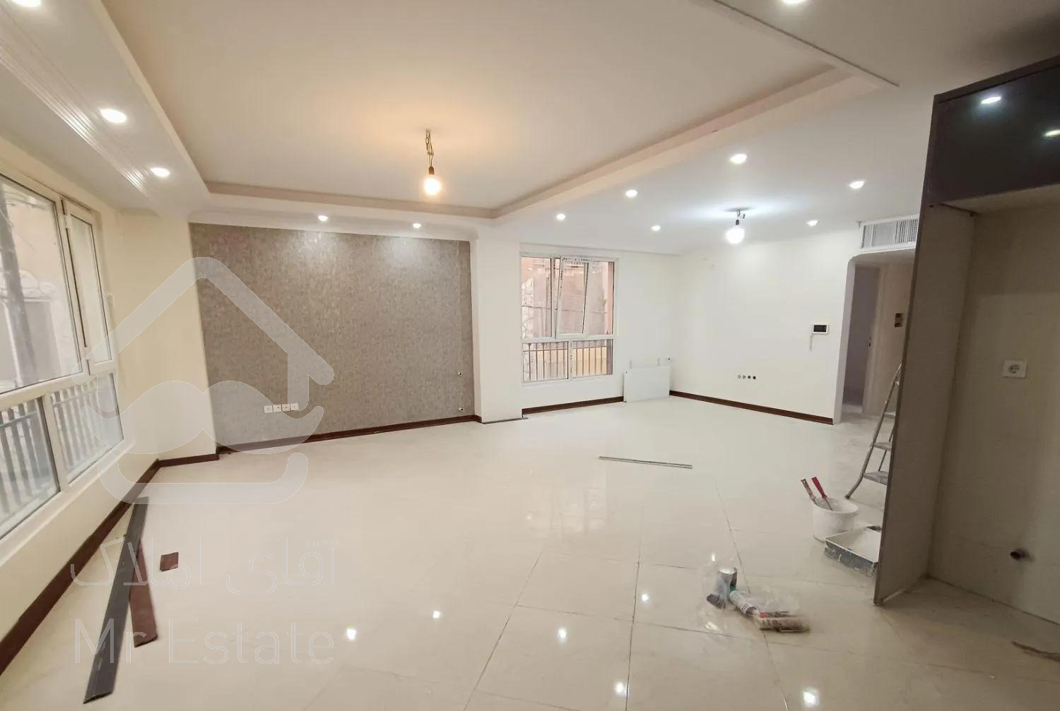 آپارتمان 105 متری/فول امکانات/طلای منطقه/غرق نور