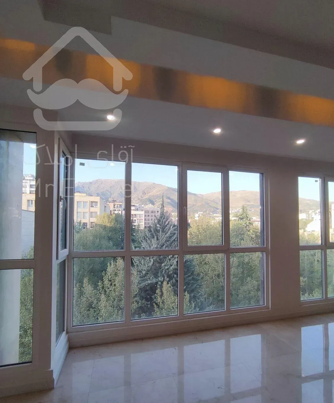 ۱۵۰متر مدرن کلید نخورده/اجودانیه/ویو ابدی/۴پارکینگ