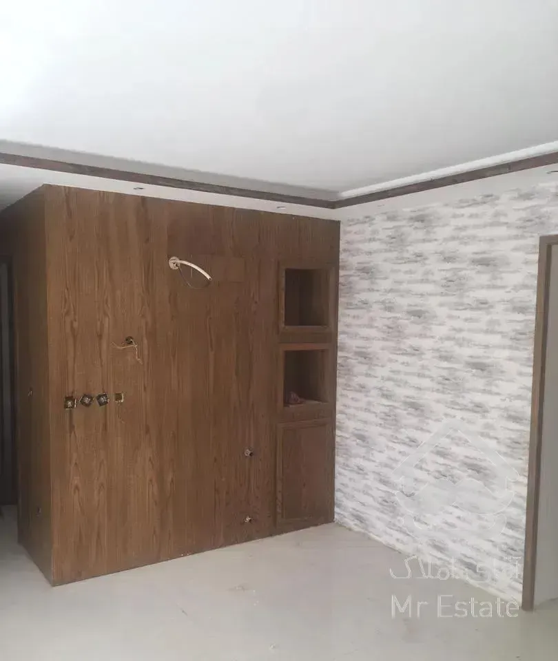 ۱۳۰متر آپارتمان شیک/برازنده