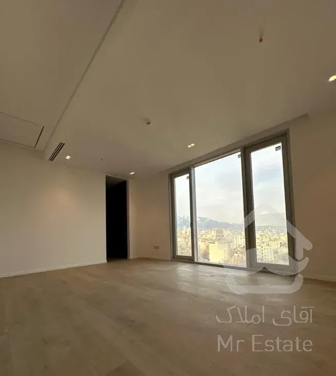 ۳۴۰ متر سوپرلوکس کلید نخورده