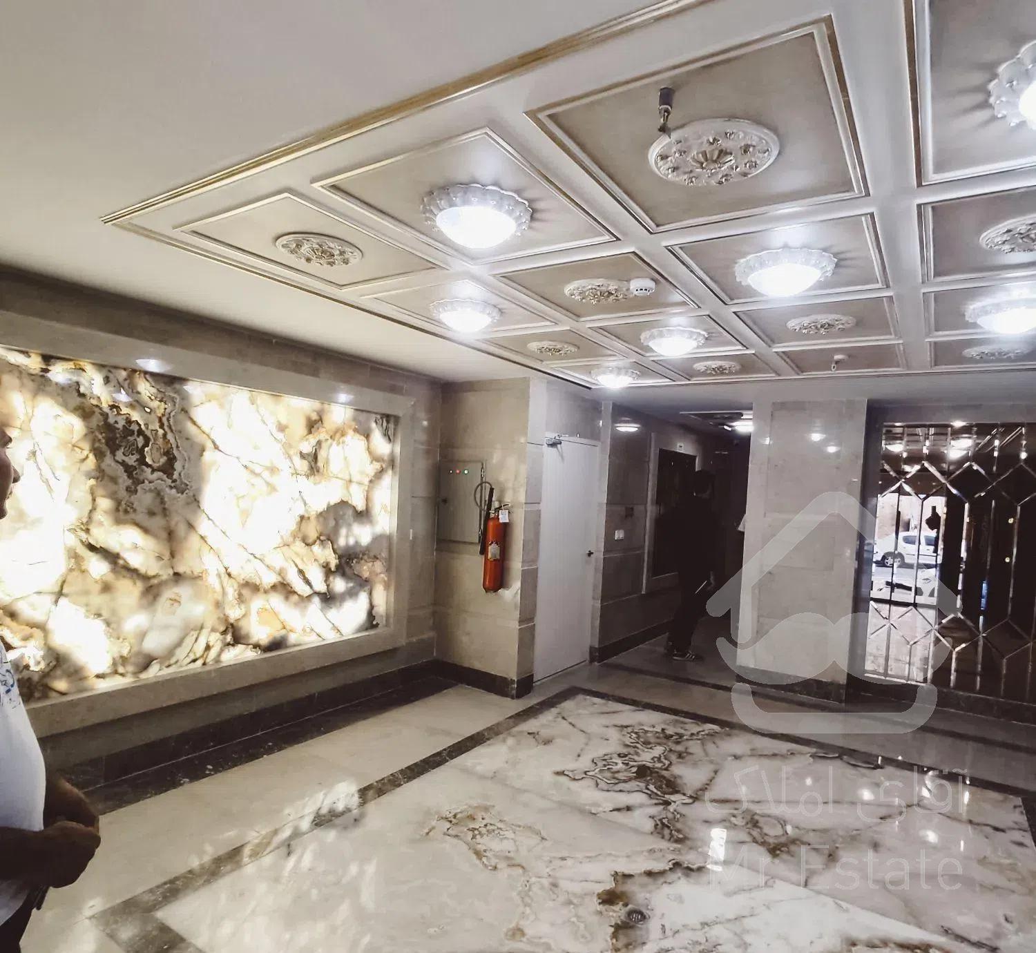 143متر 3خواب/سالن پرده خور/در کرانه نور