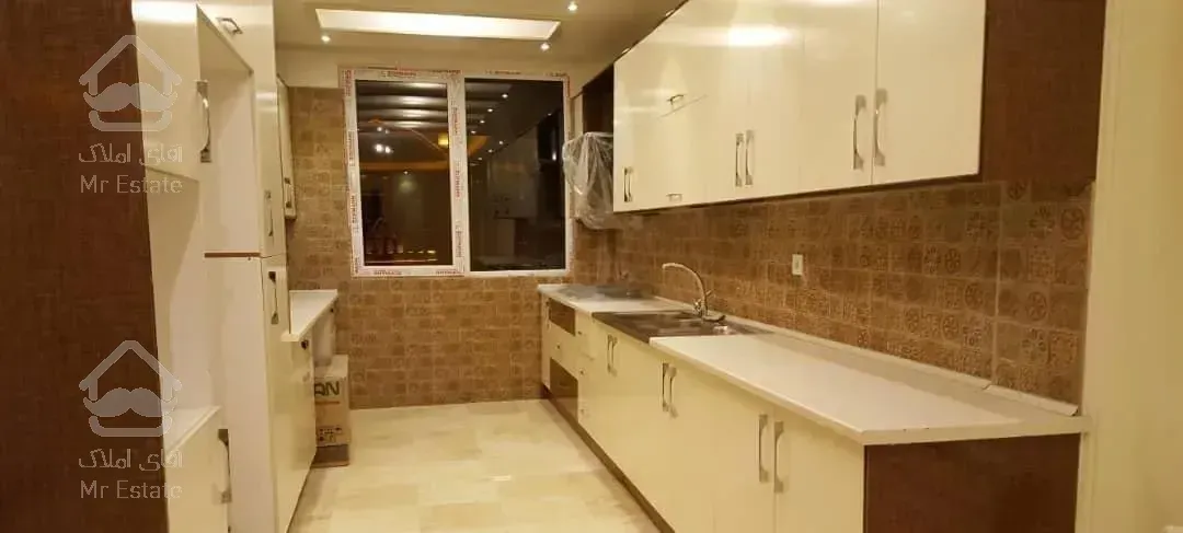 ۱۰۰متر/تکواحدی/فول امکانات/خیابان پرستار/بدون مالک