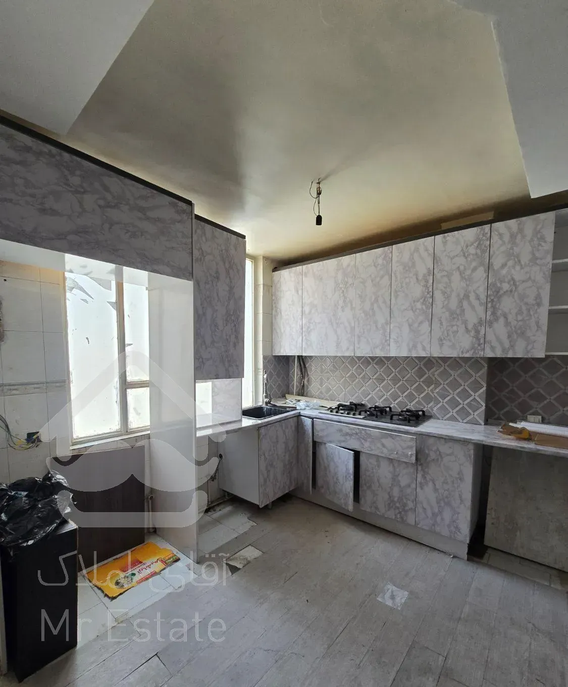 ۶۰ متر با پارکینگ زیر قیمت پاسدار گمنام