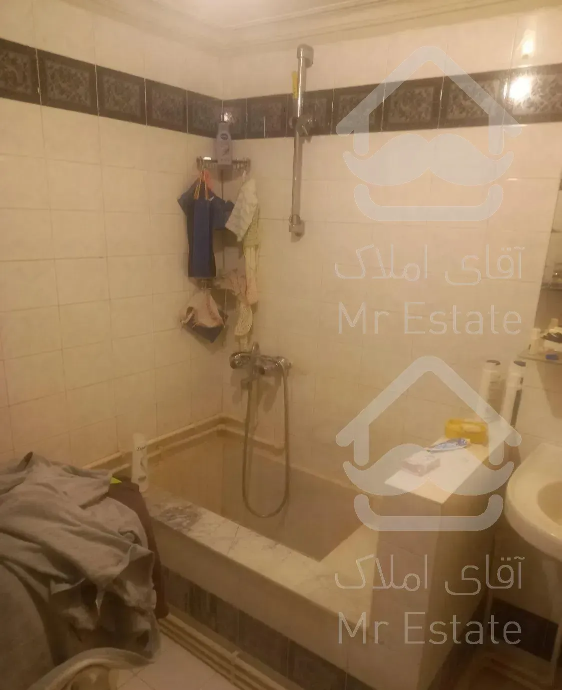 ۱۲۲متر آپارتمان واقع در کوهسار درکه