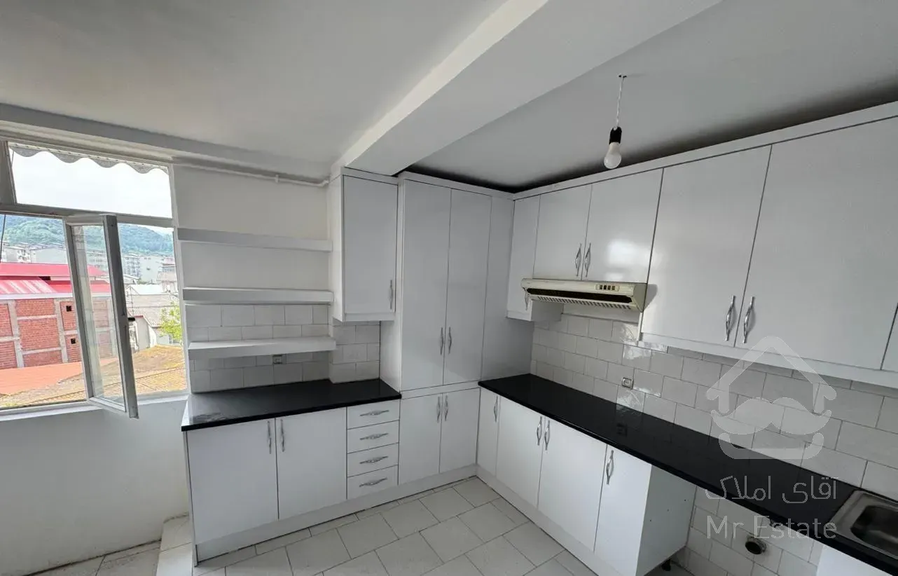 فروش آپارتمان ۸۶ متری ۲ خوابه طبقه ۴ عباس آباد