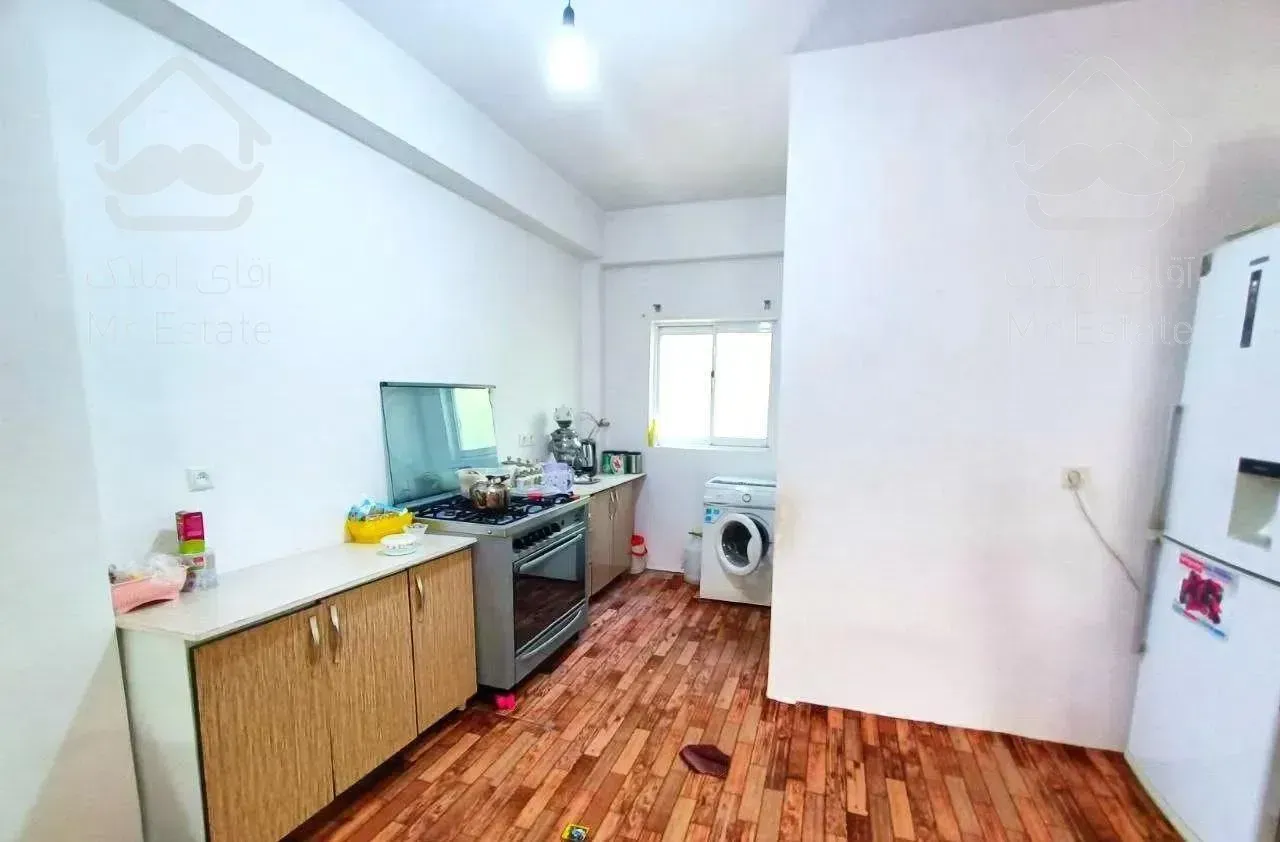 فروش ویلا 300متری باحیاط زیبای مرکبات