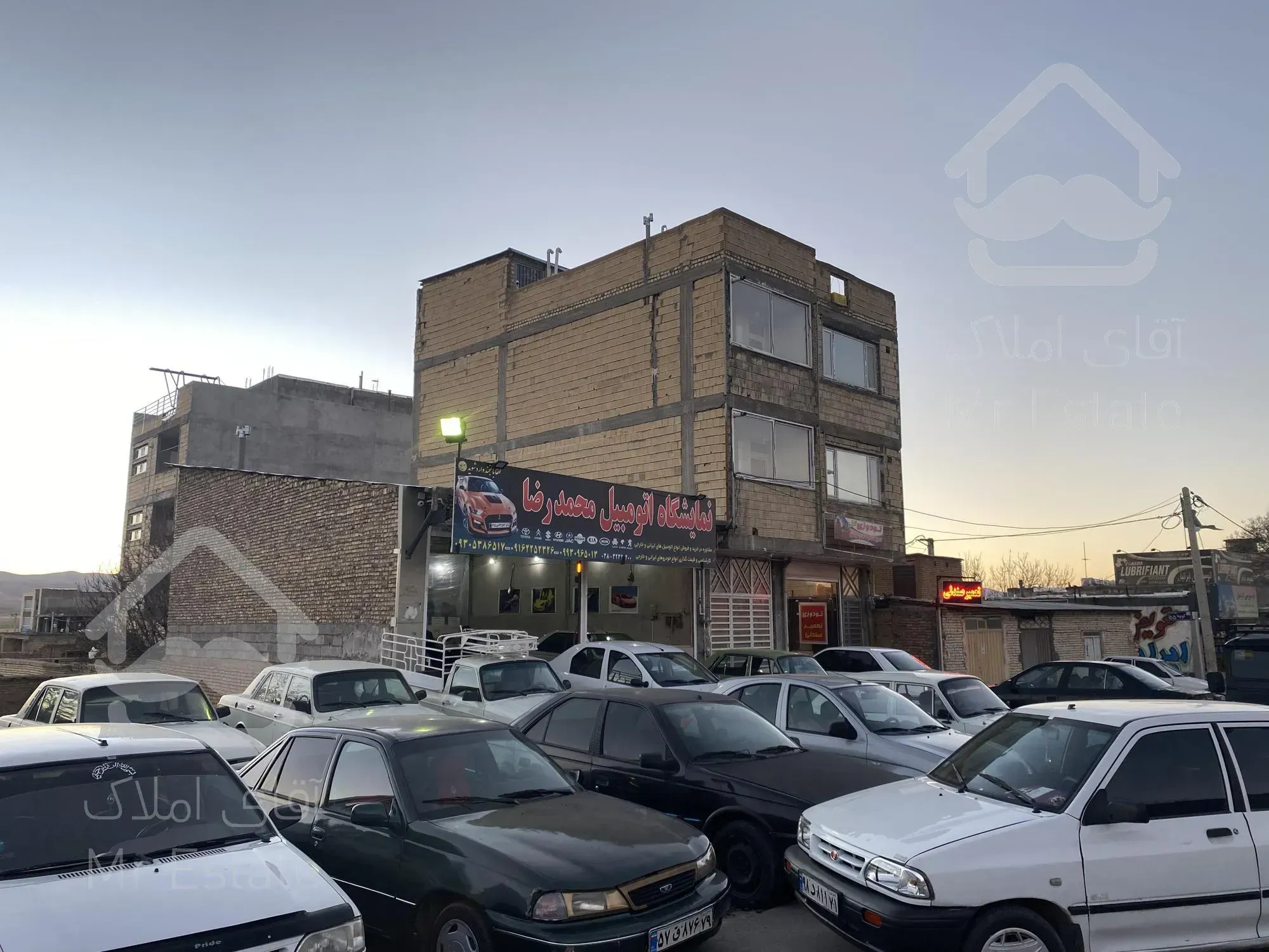 زمین نقلی موقعیت عالی