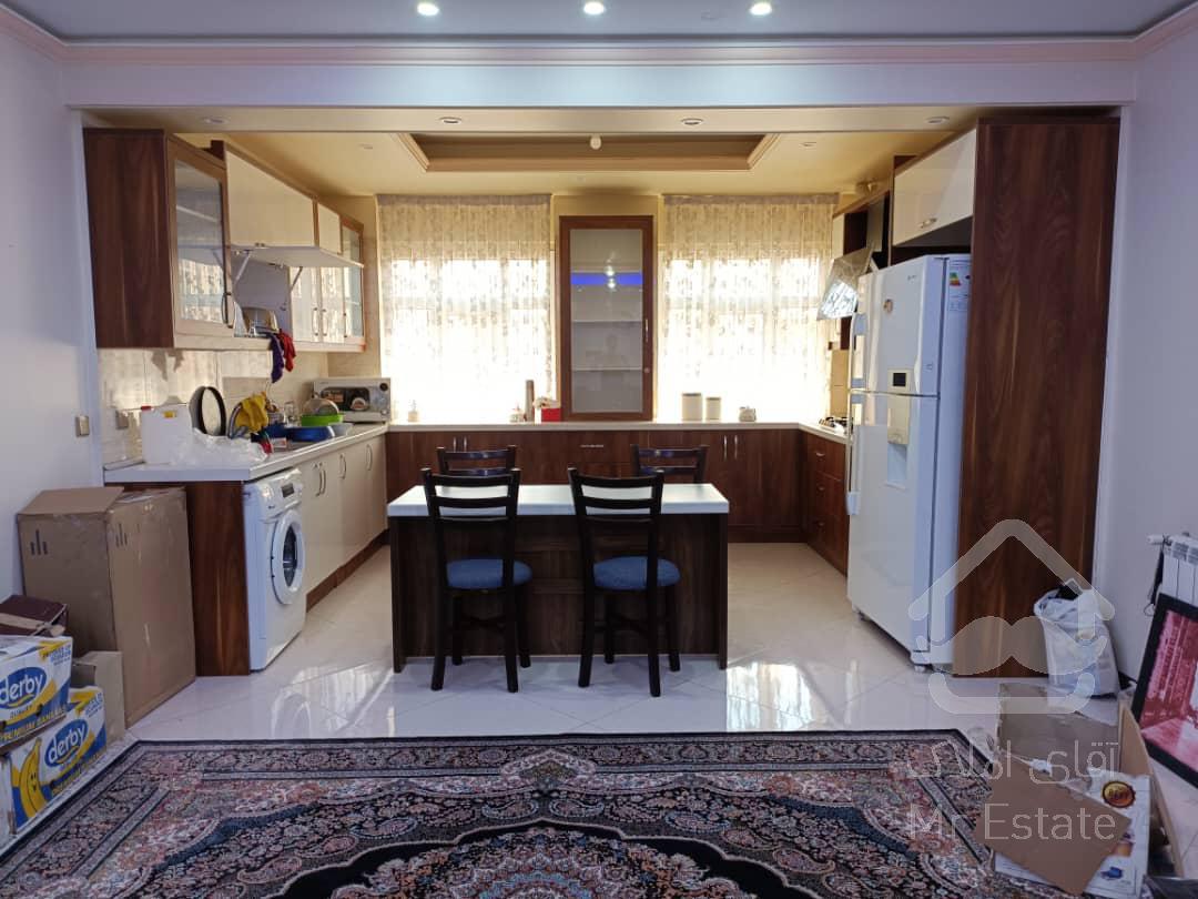 ۸۵ متر فردوس غرب ۵ ساله سالن پرده خور