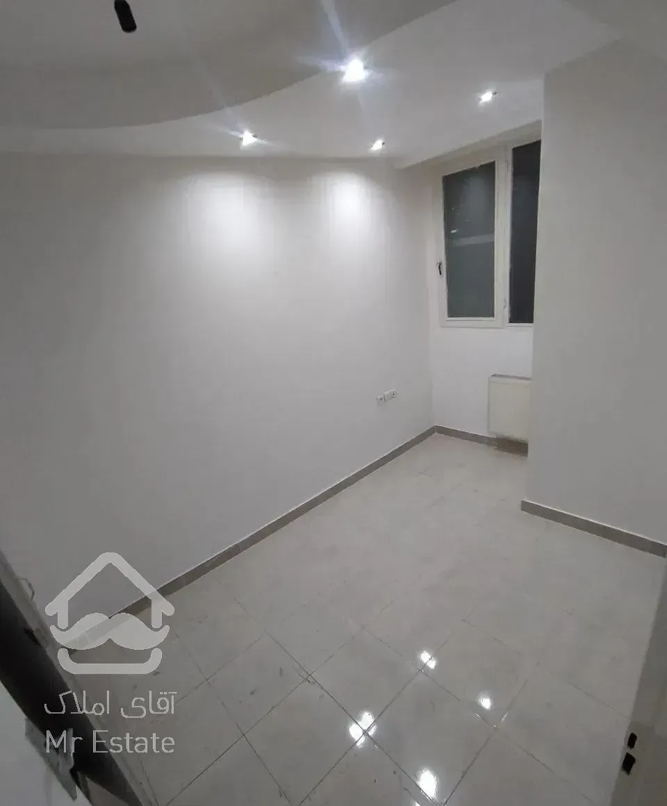 ۱۱۵متر ۲خواب ۳طبقه یکجا شهرک راه آهن