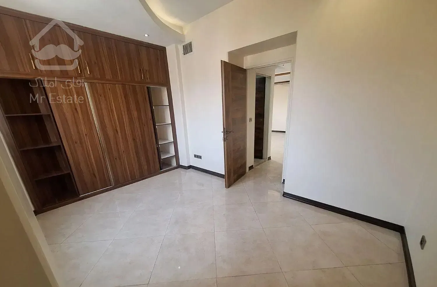 ۹۰ متری دوخواب خیابان امام رضا /فاصله حرم ۲۰ دقیقه