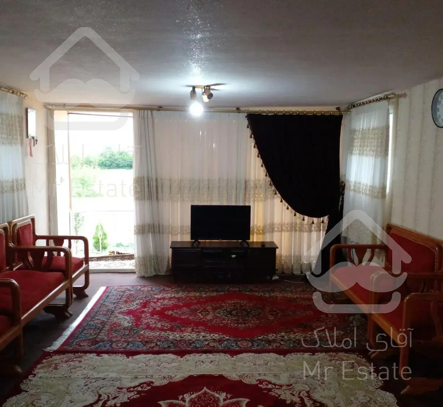 ویلا با کولر و پارکینگ مستقل بشرط تمیزی