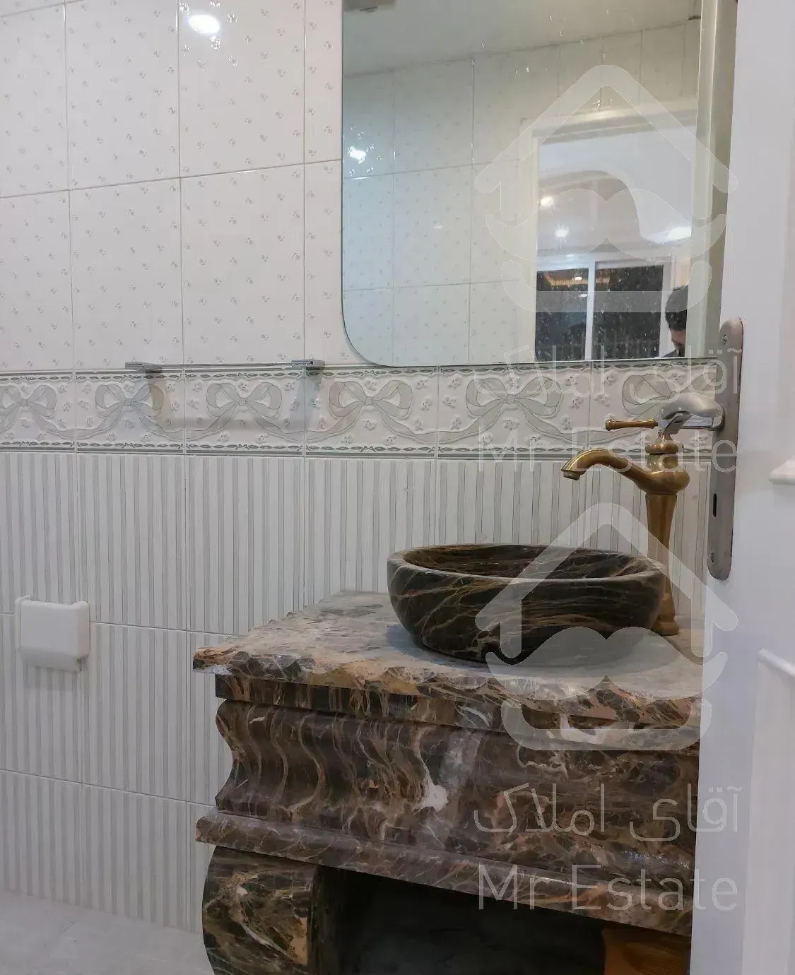 آپارتمان ۱۵۰ متر سه خواب فول بازسازی