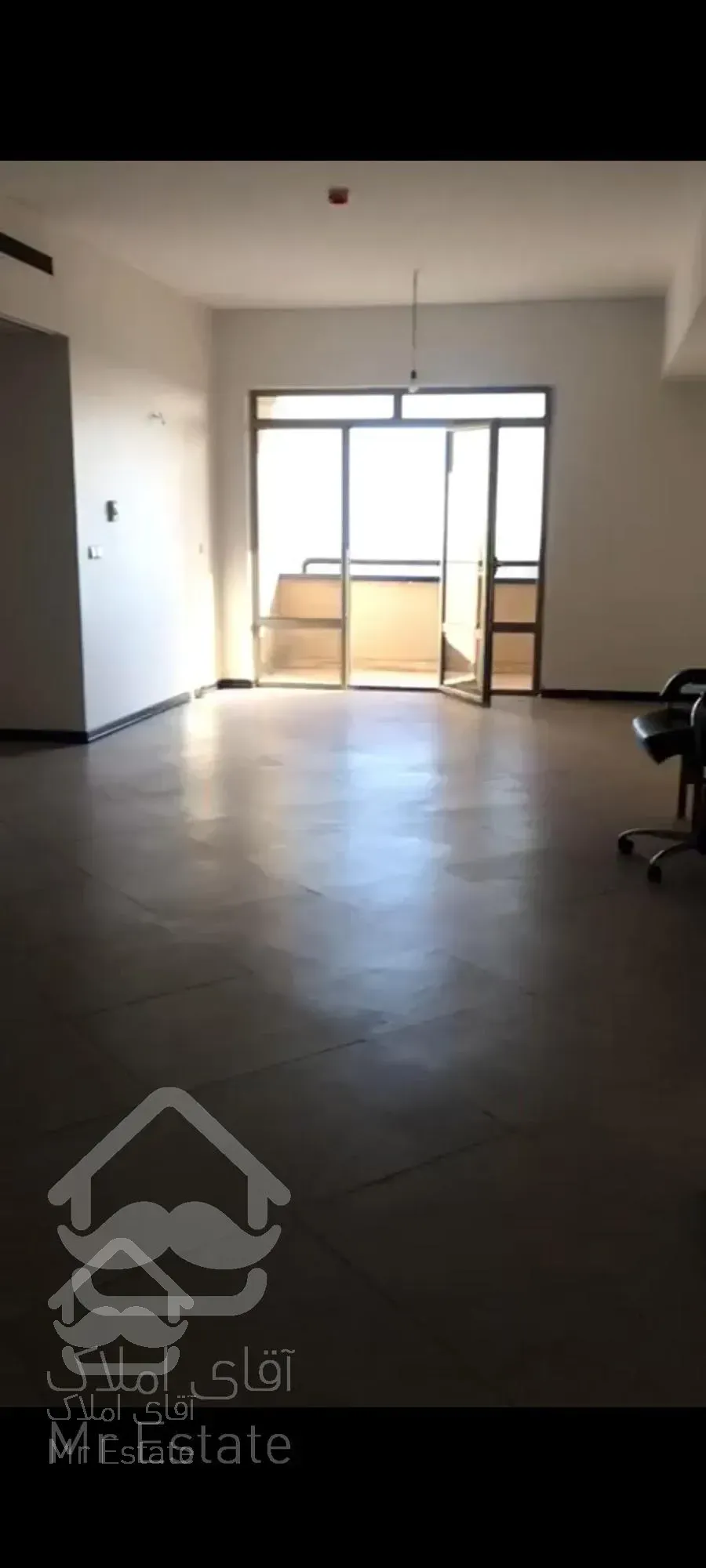 فروش واحد ۱۴۳ متری ۳ خواب دریاچه بلوار اردستانی