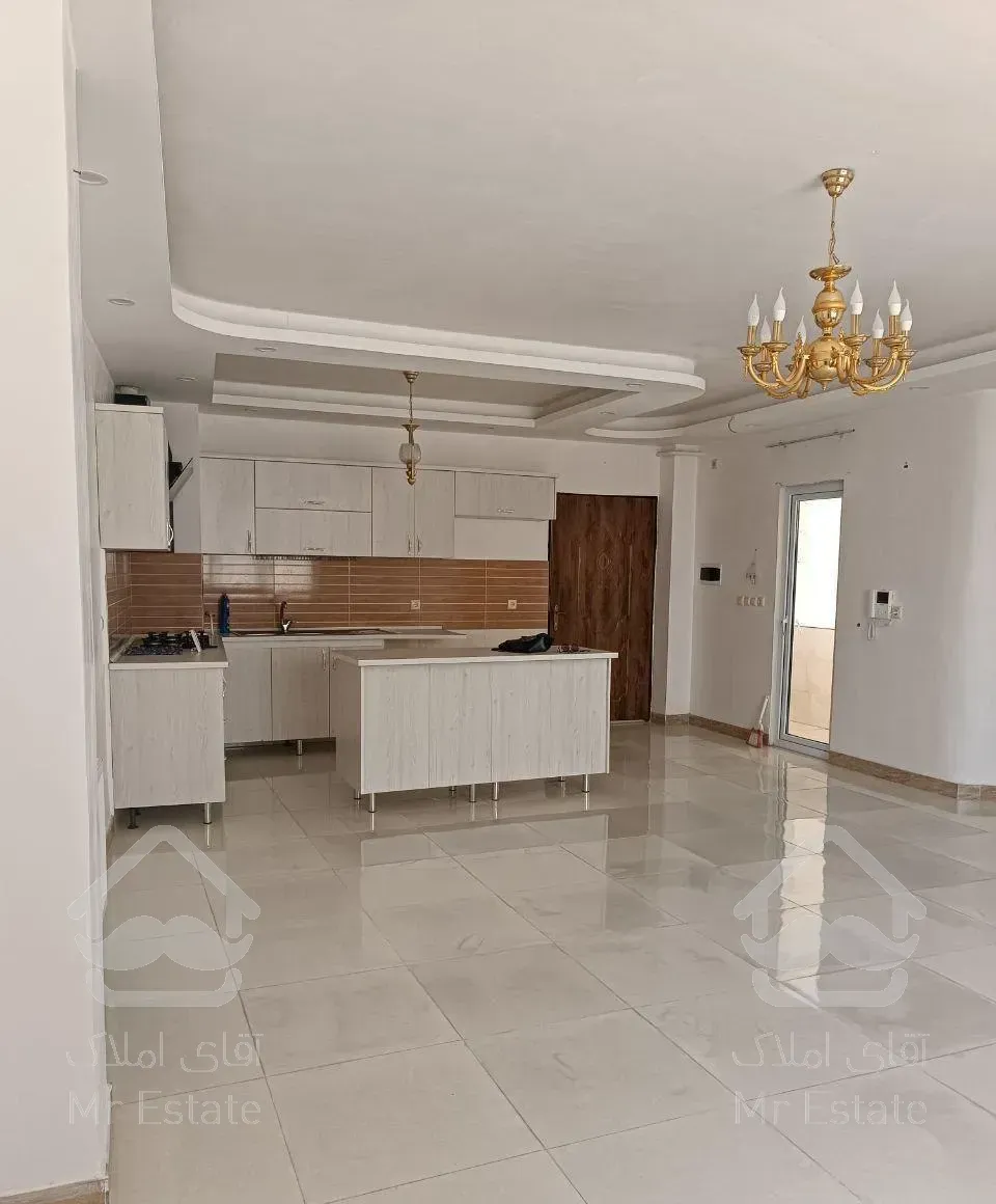 آپارتمان طبقه دوم ۹۶ متری یکسال ساخت