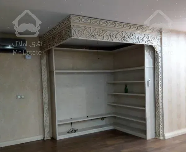 آپارتمان 225 متر باغ فردوس باطراحی هنرمند شاعر