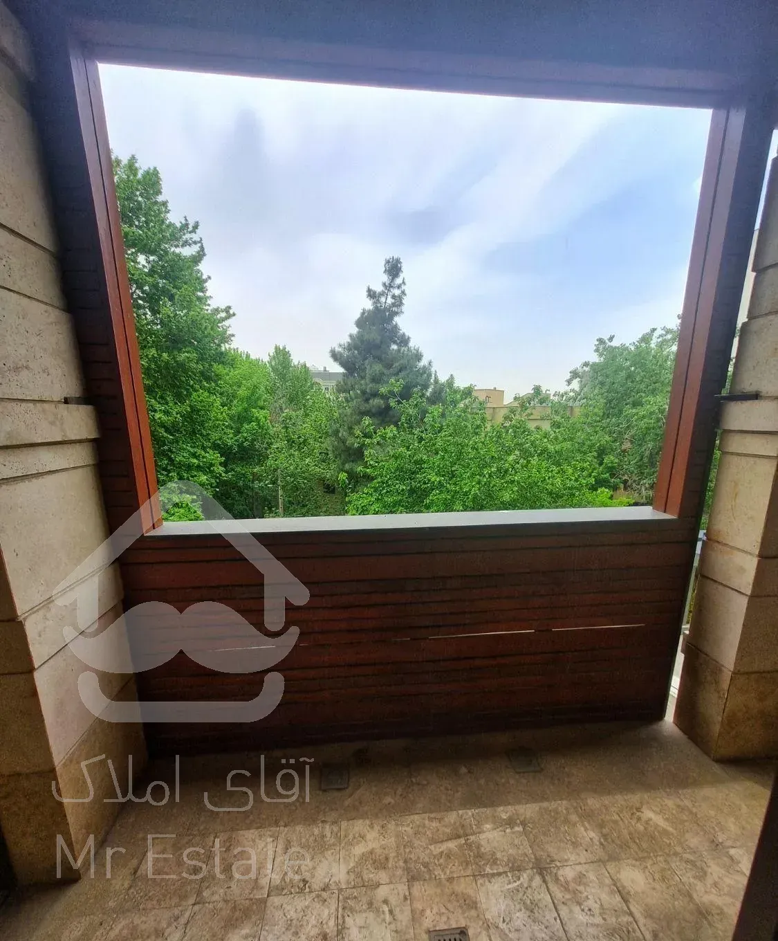 فروش آپارتمان ۱۸۰ متری ۳ خوابه در آجودانیه