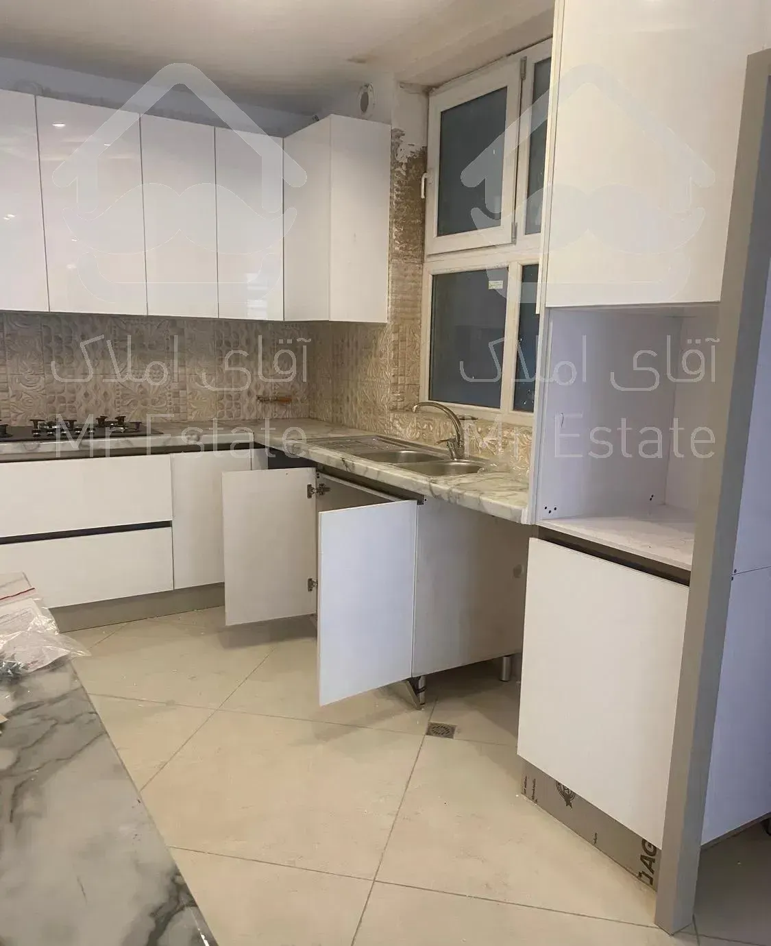 ۱۱۴ متر  لارستان