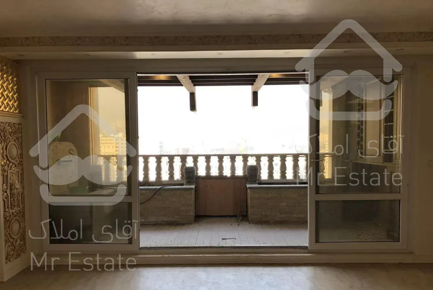 ١٩٠ متر/طبقات بالا/برج مجلل خلیج فارس