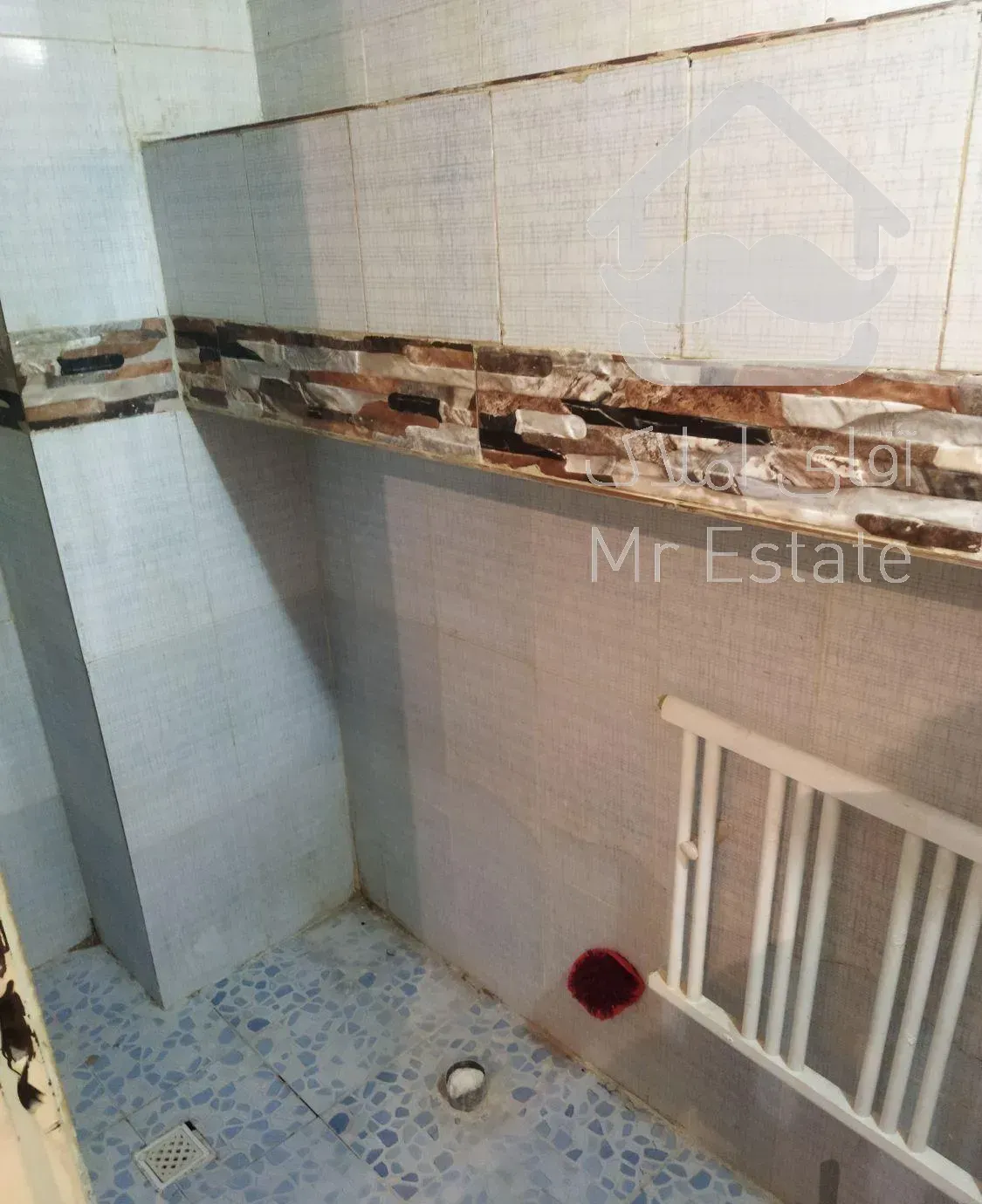 کاشی و سرامیک کاری با کیفیت