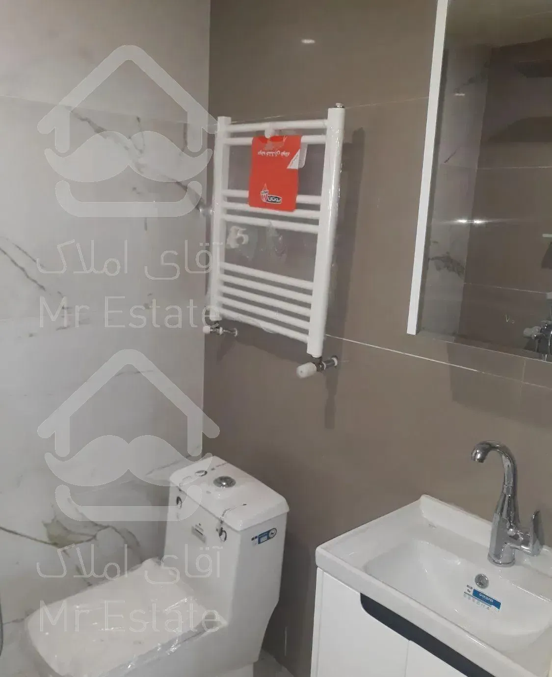 ۱۲۰ متری، نوساز، خرازی