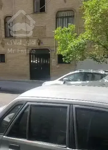 آپارتمان ۵۳ متر دو خوابه در مزایده