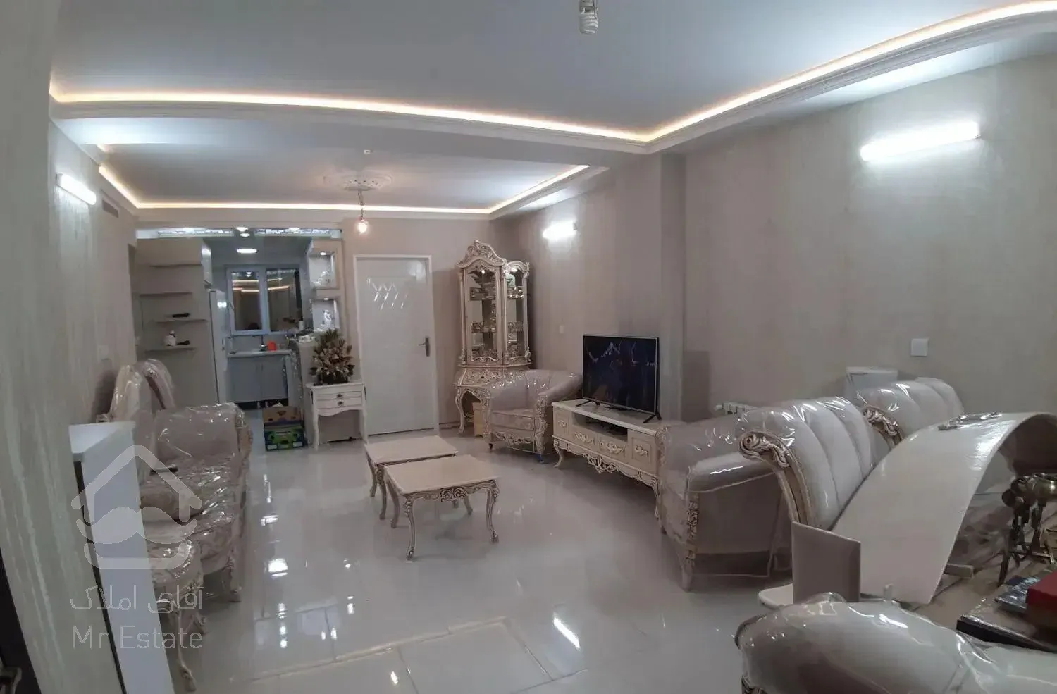 آپارتمان زیر قیمت منطقه