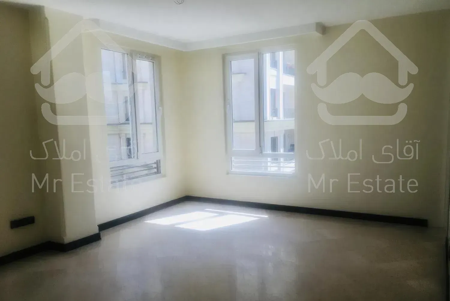 ۲۲۰ متر اپارتمان کامرانیه شمالی