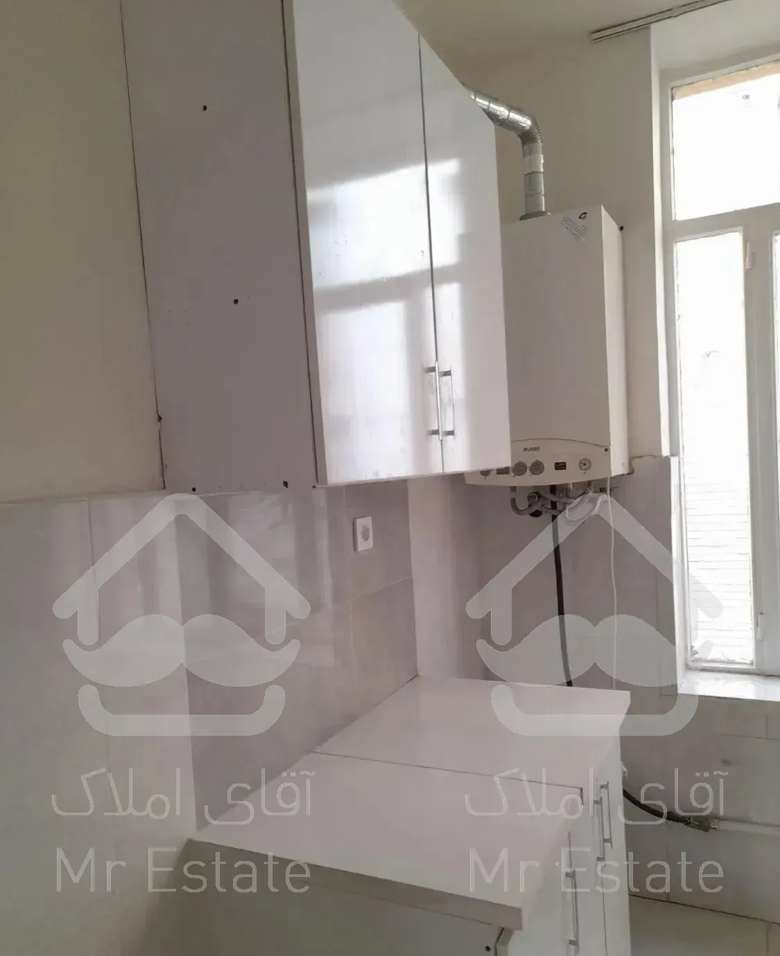 210 متر سه خوابه