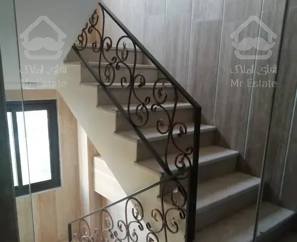 آلاله شرقی ۱۱۰متر ۳خواب تکواحد کمیاب