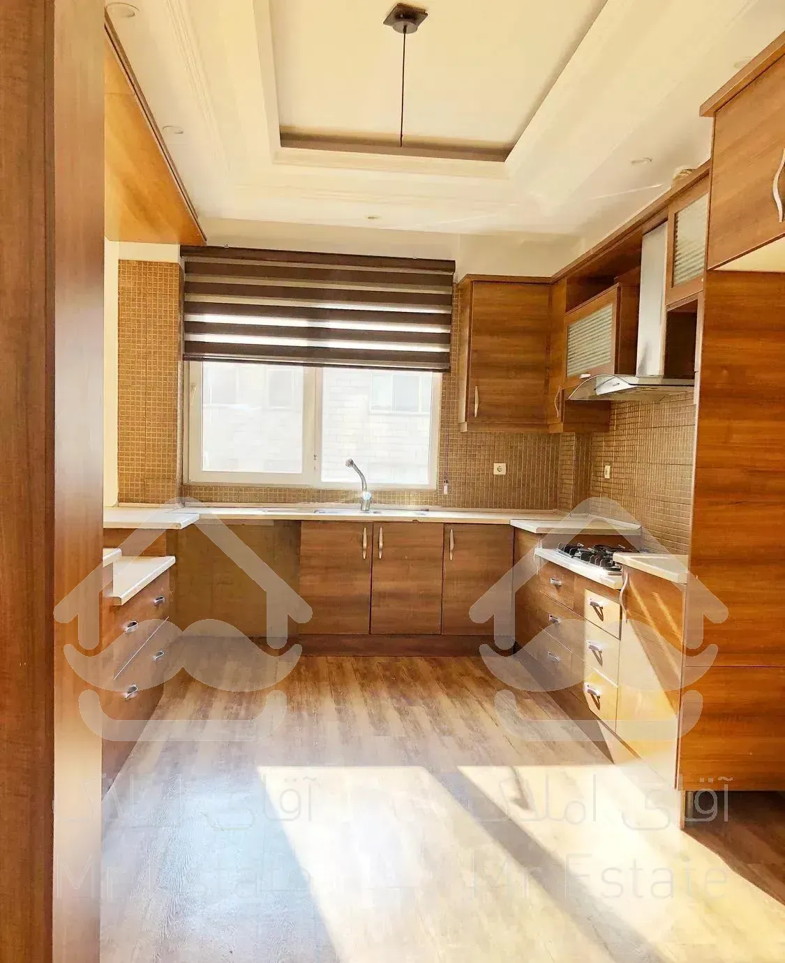 ۱۱۵ متر - ۳خواب  - فول - گیشا