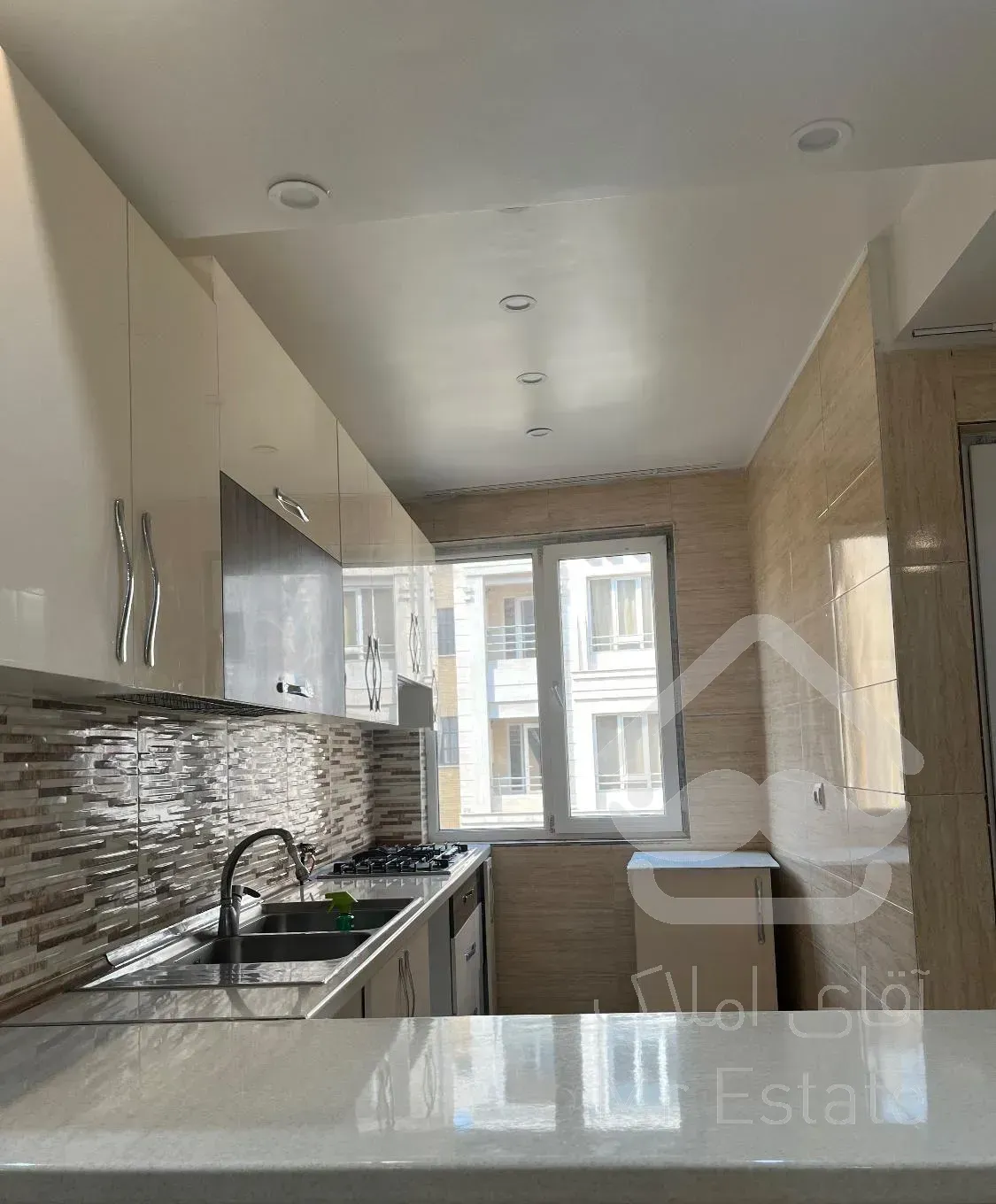 اجاره آپارتمان ۸۵متر در شمال ستارخان