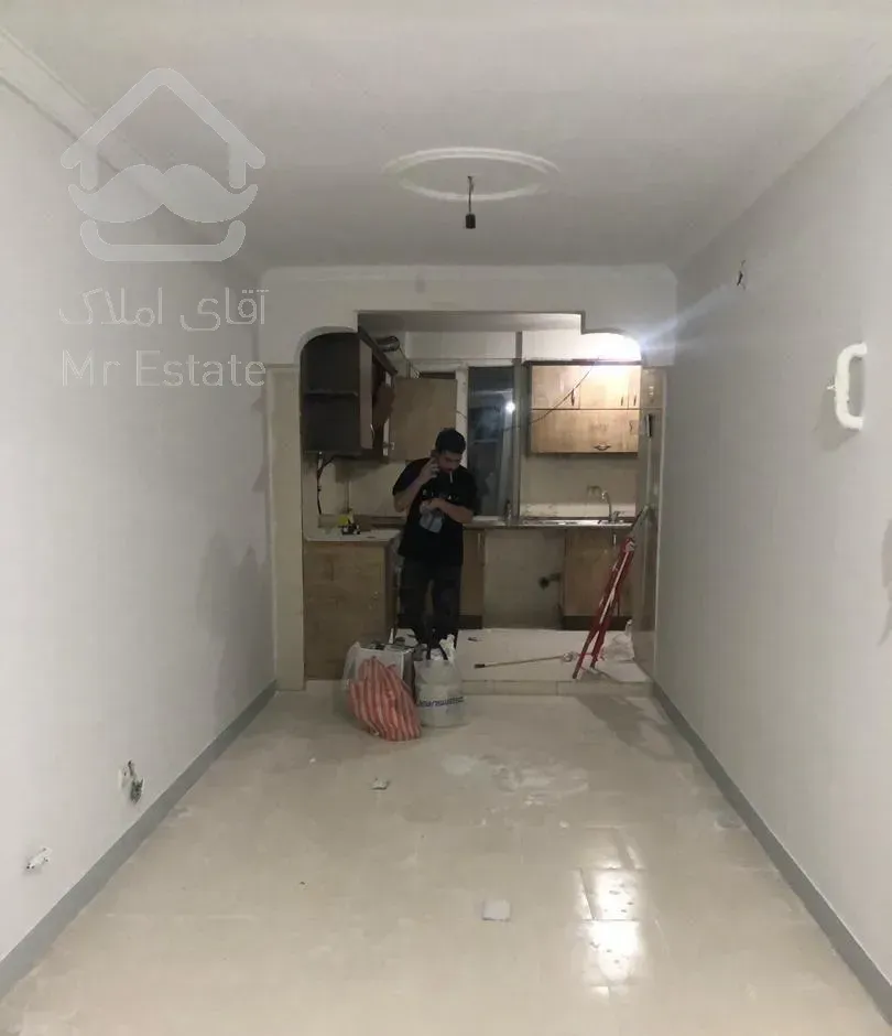 اجاره آپارتمان ۴۵ متری ۱ خوابه طبقه ۴ در اتابک