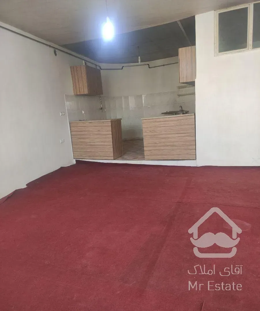 آپارتمان۹۰مترچهارراه عباسی اول شهیدرجایی