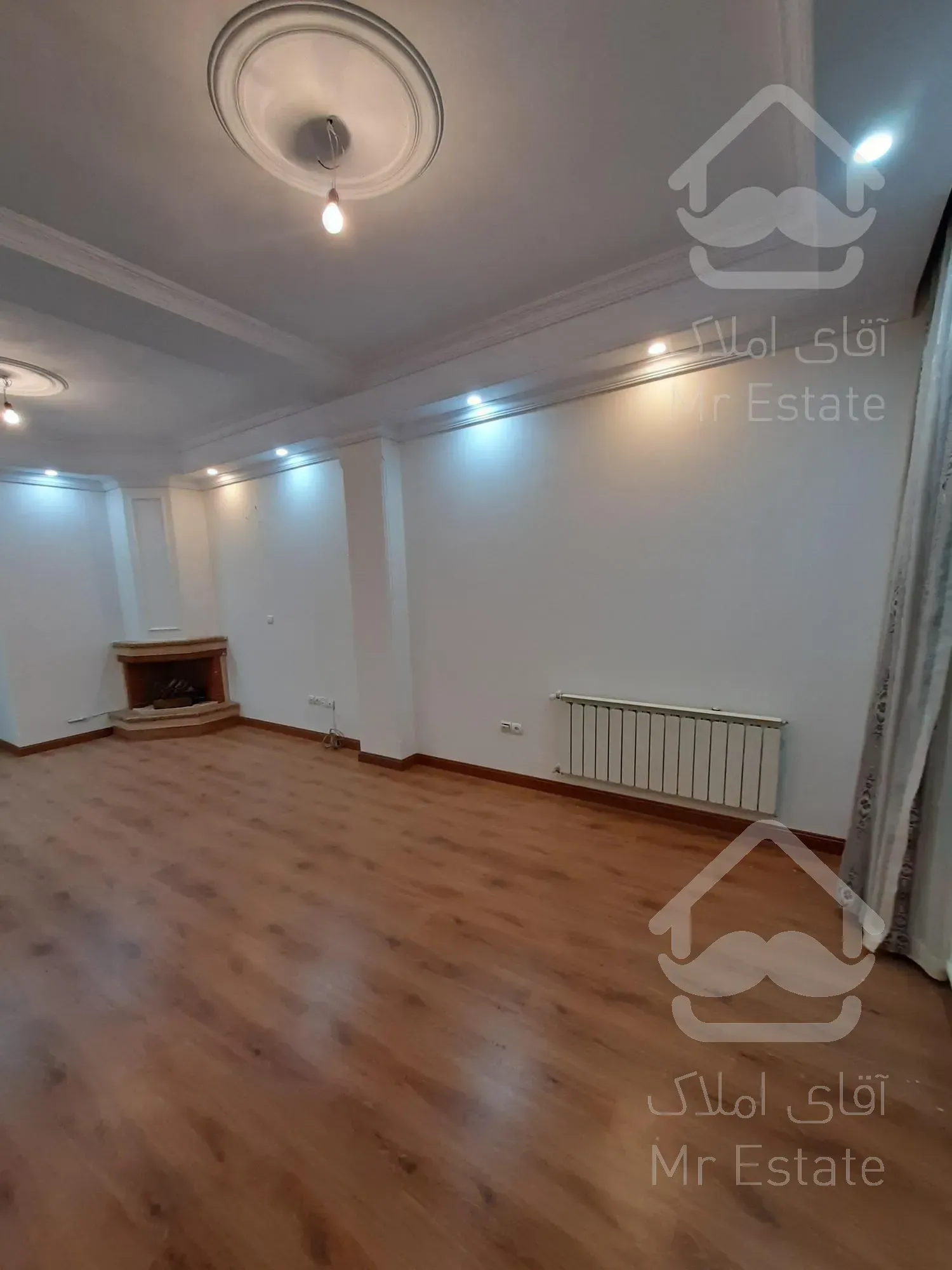 فروش ۵۹متری تراورتن سالن پرده خور