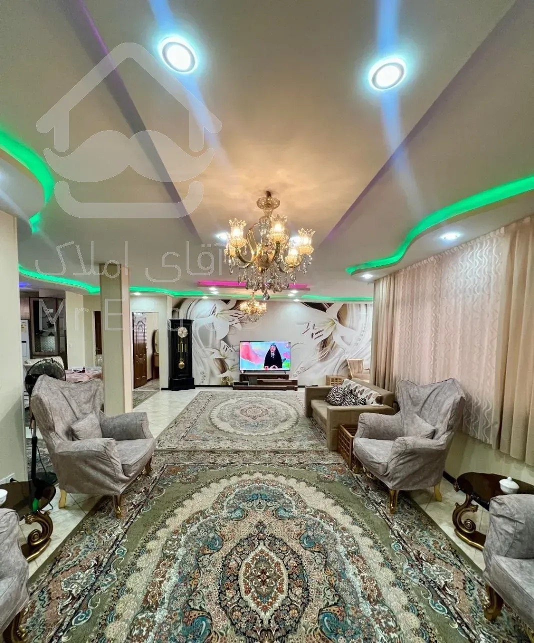 آپارتمان ۱۶۸ متری