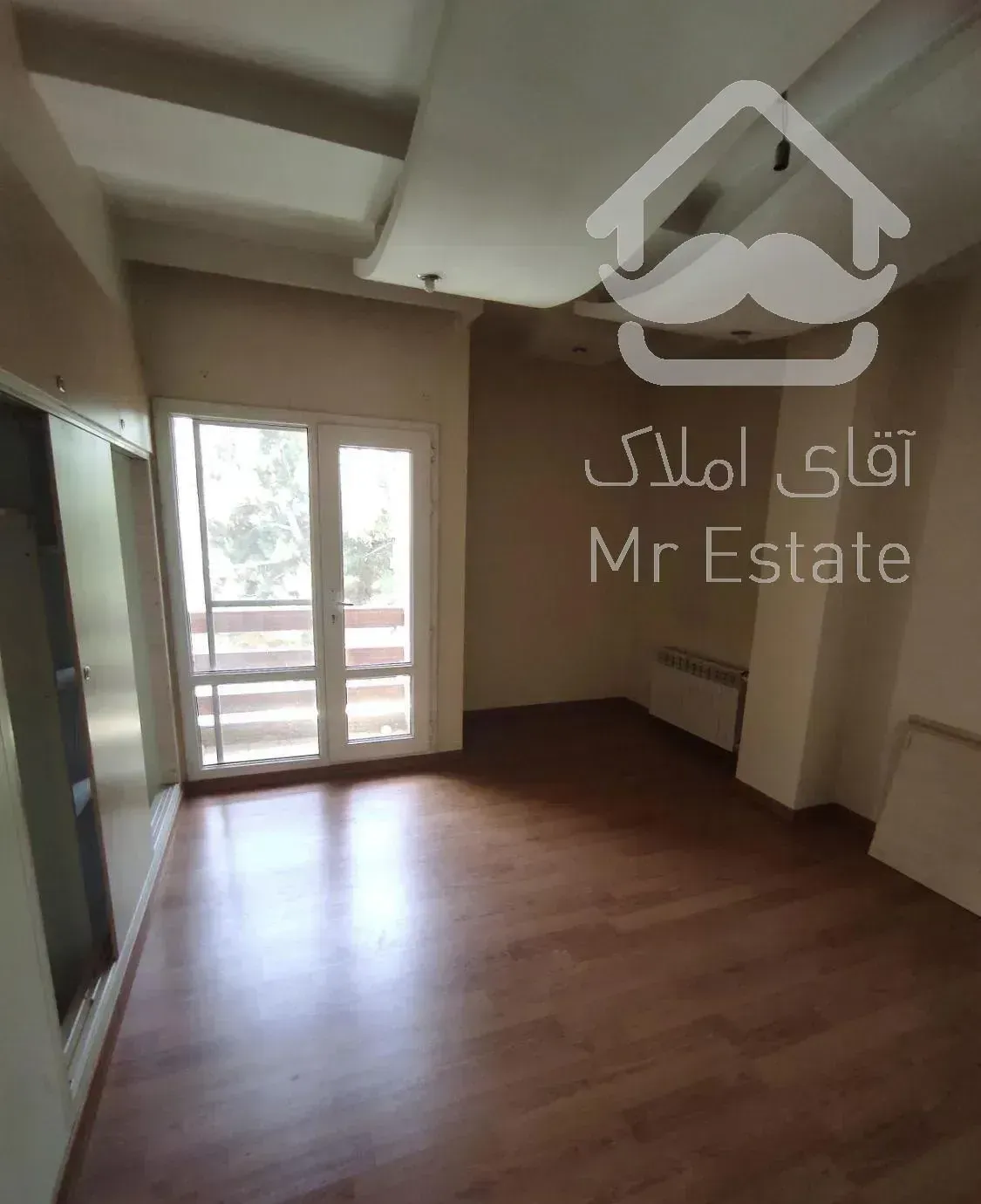 واحد ۱۳۵ متری ۳ خواب ورودی بلوار شهرداری