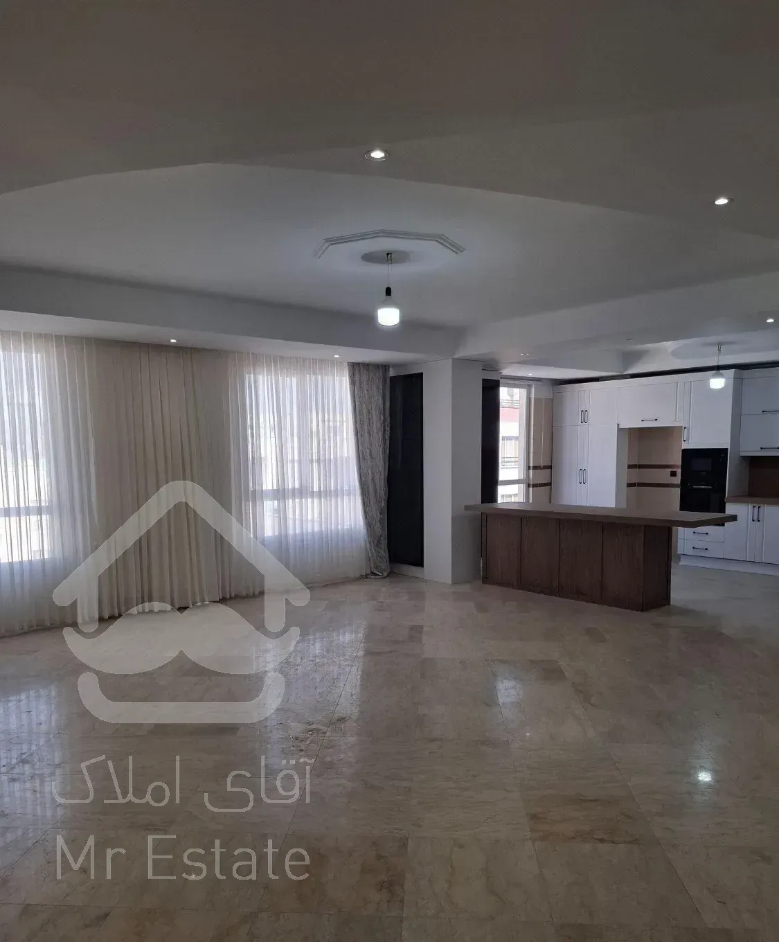 ۱۵۰ متر* تک واحدی* تاپ لوکیشن همیلا * غرق نور