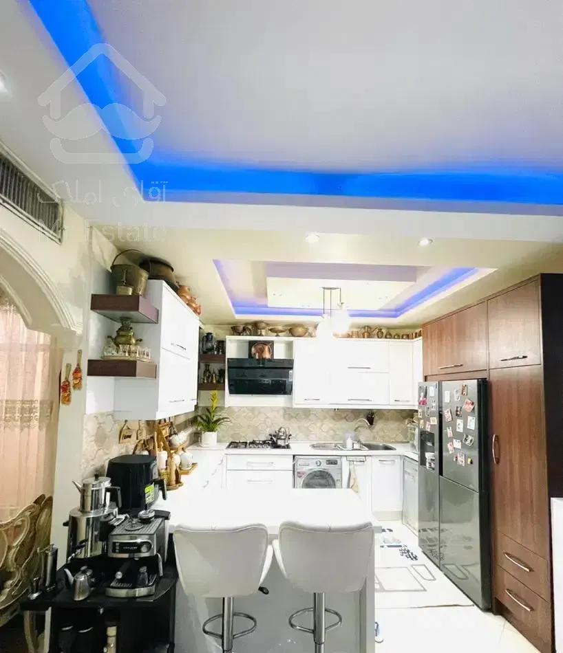 آپارتمان تکواحدی/۹۰ متری/ دو خواب