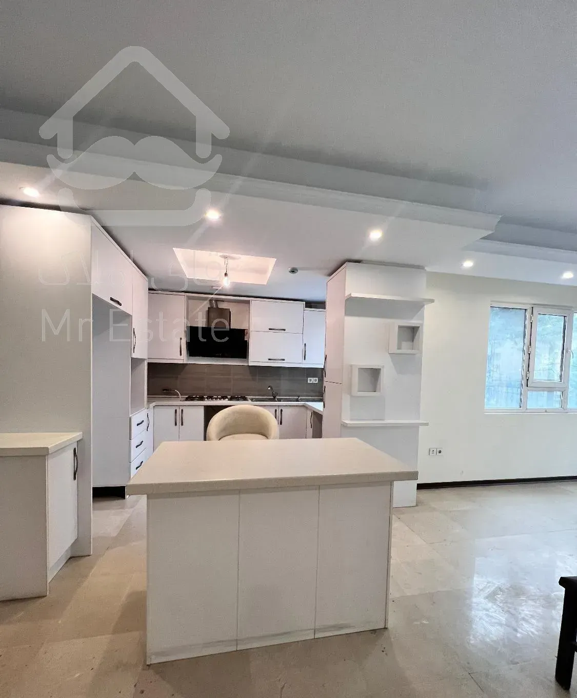 فروش/90 متر 2 خواب/دارآباد/2 پارکینگ/ویودار