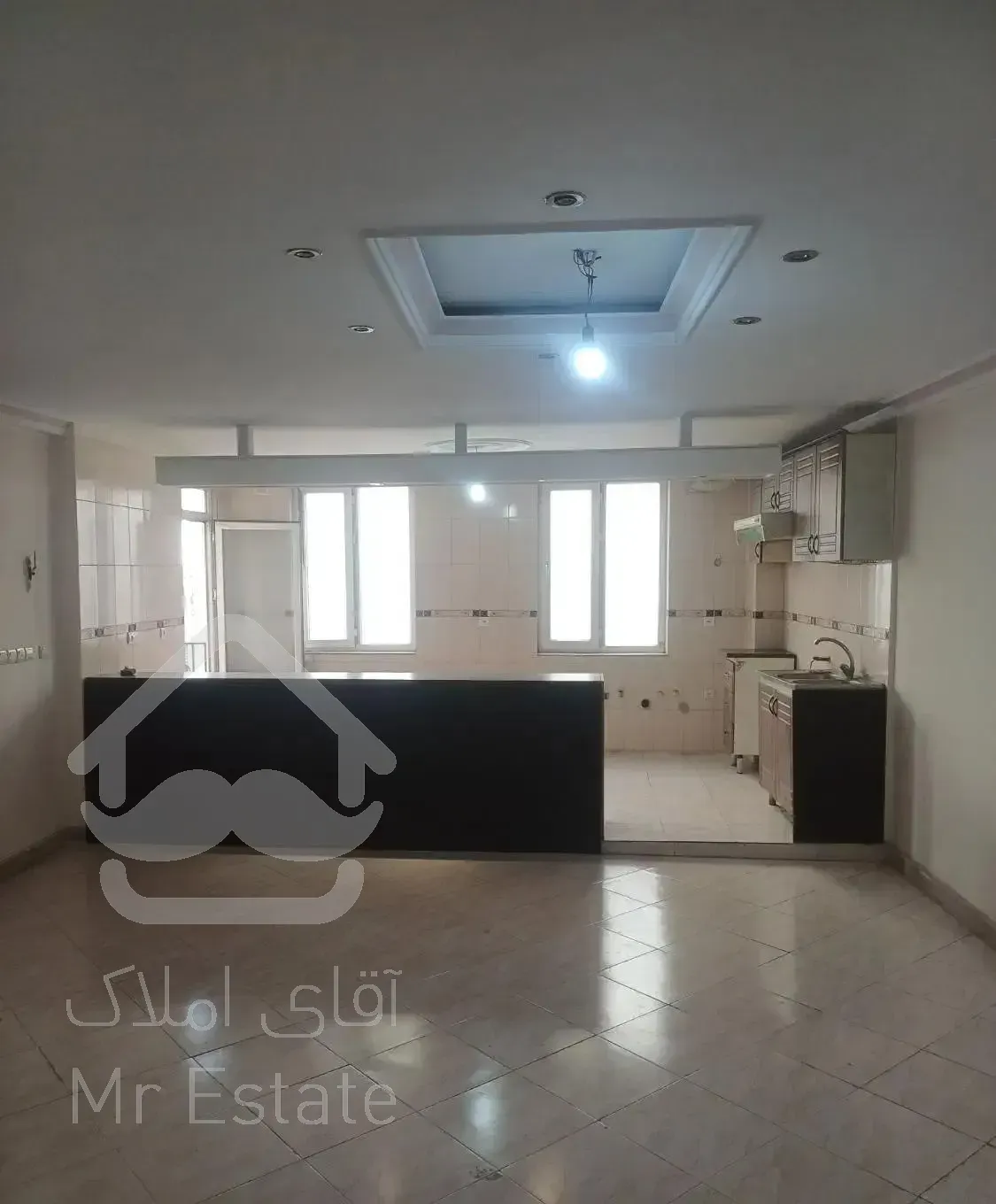 آپارتمان ۶۶ متری محدوده‌ میدان بهاران فول