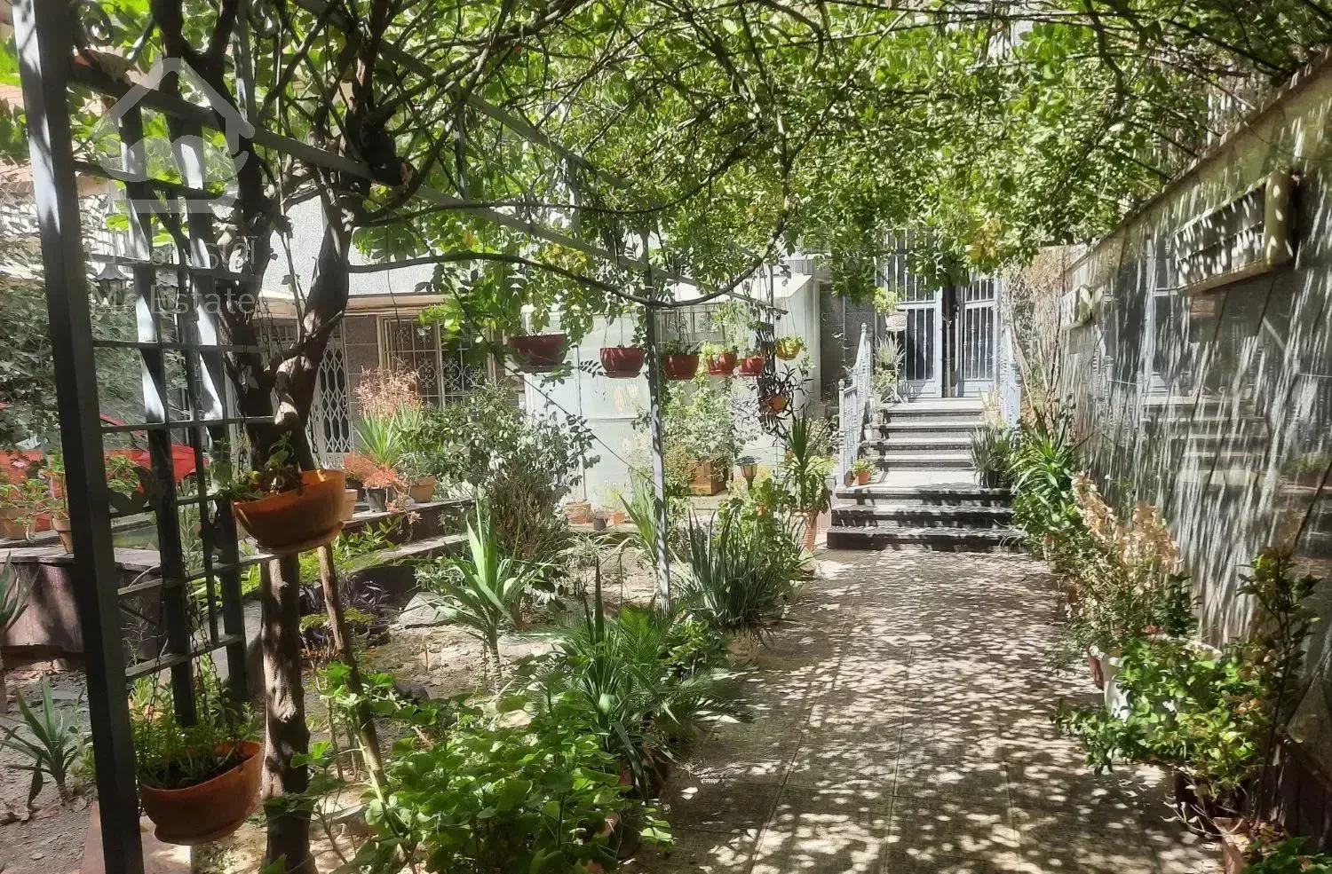 شیان  ۱۰۰ متر ۲ خوابه  ویلایی