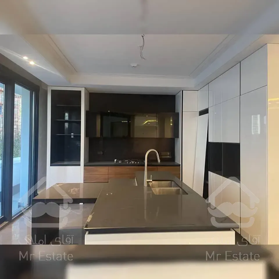 خرید آپارتمان مدرن / سوپر لاکچری ترین واحد نیاوران ۳۰متر تراس ۳۰۰ متر ۳ پارکینگ