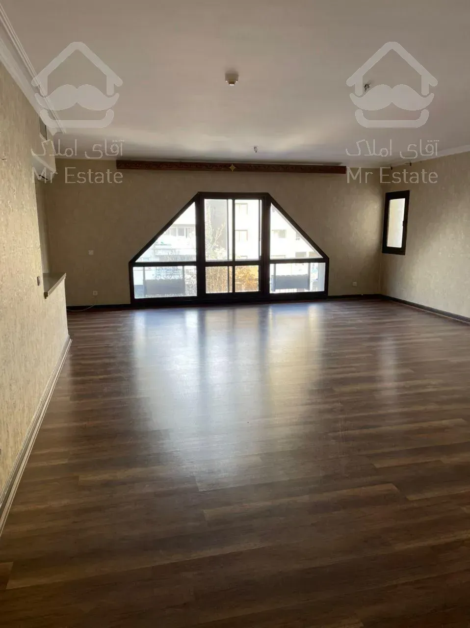 اجاره و رهن آپارتمان ولنجک 180  متر لاکچری